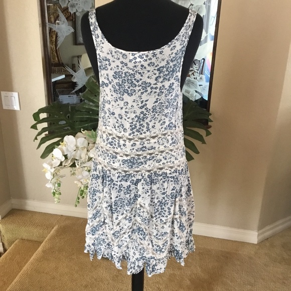 Top - Picture 2 of 5